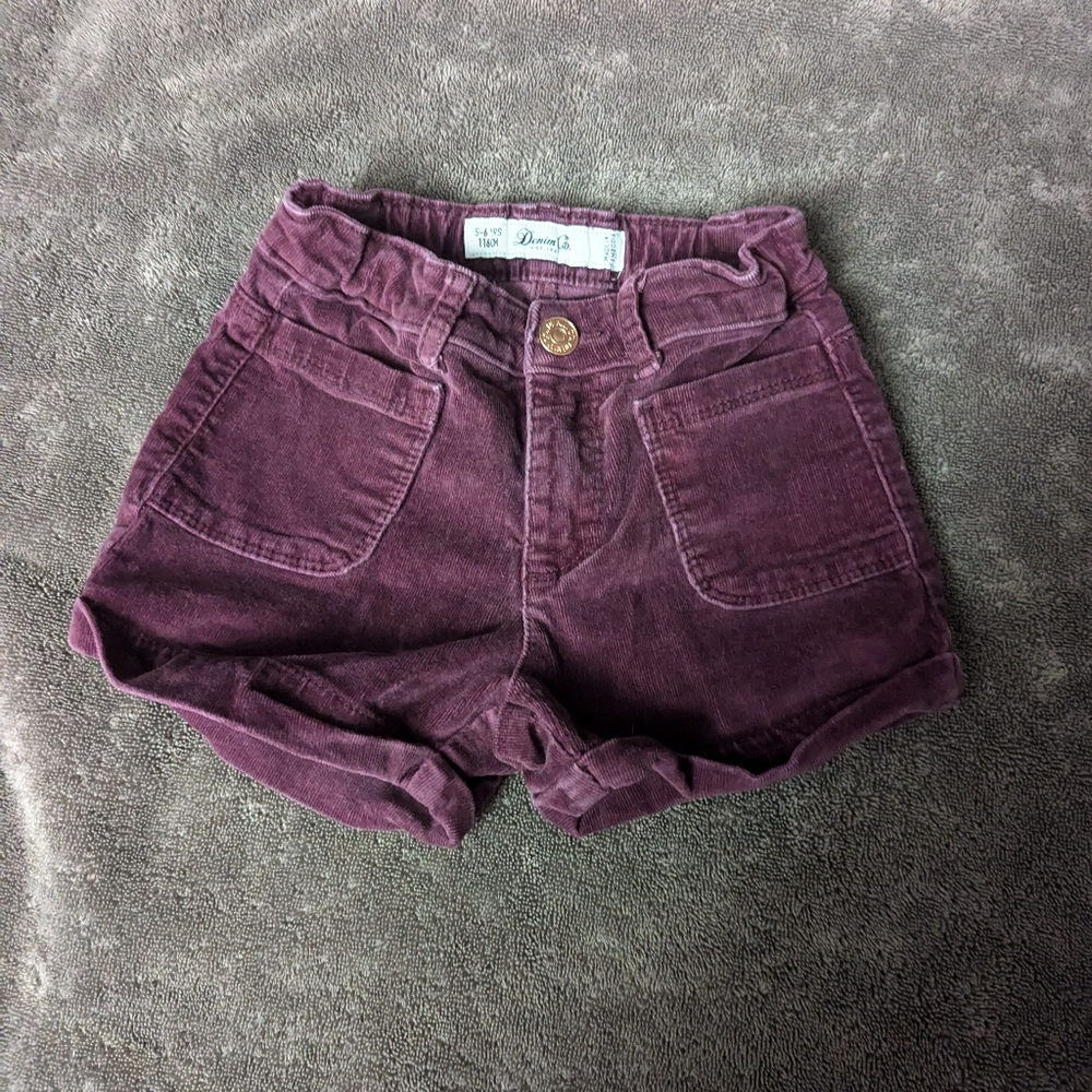 Denim Co . Purple Shorts With Pockets Back And Front . Size 5 To 6 Years